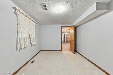 20182 Drake Road Strongsville OH 44149