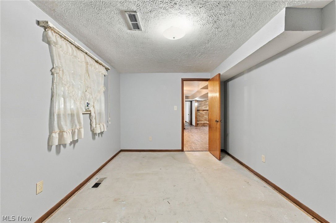 20182 Drake Road Strongsville OH 44149