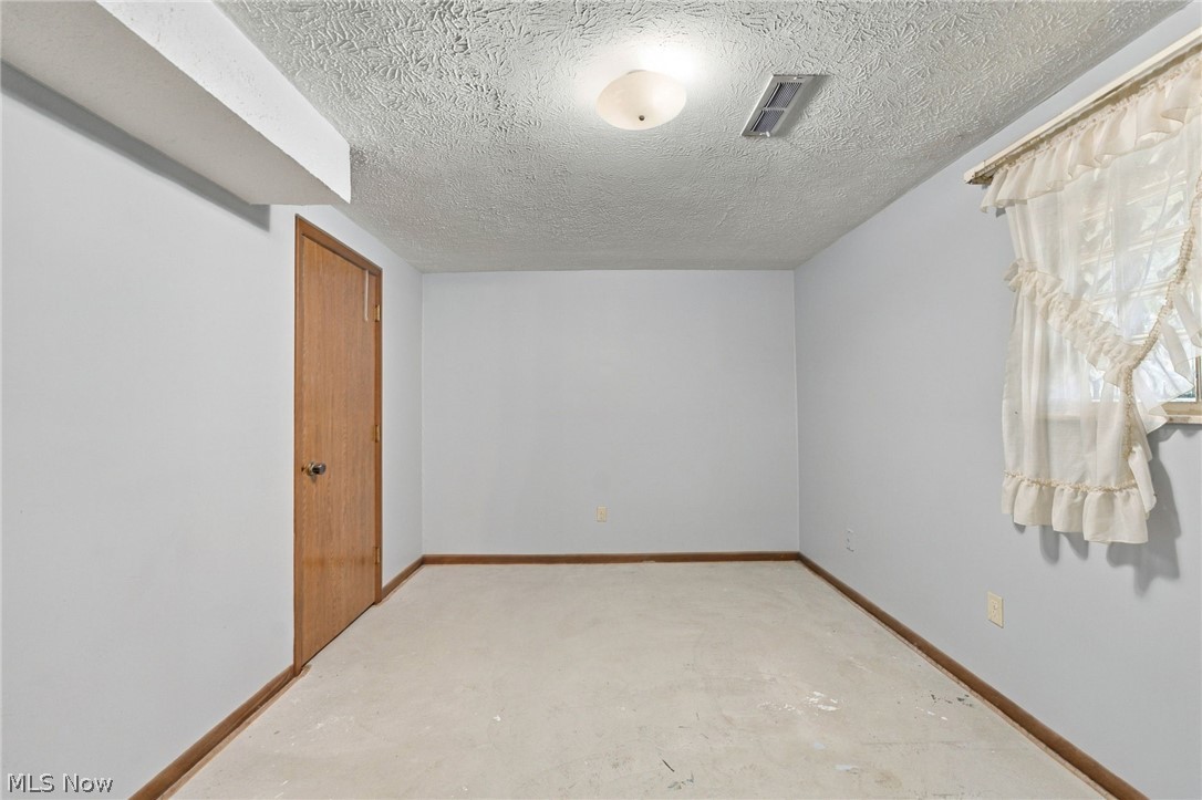 20182 Drake Road Strongsville OH 44149
