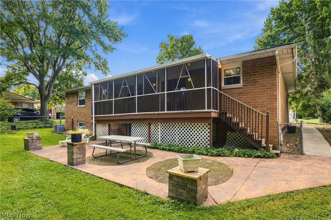 20182 Drake Road Strongsville OH 44149