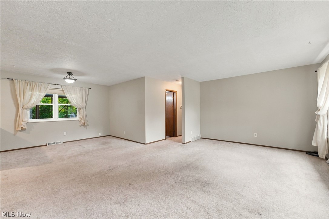 20182 Drake Road Strongsville OH 44149