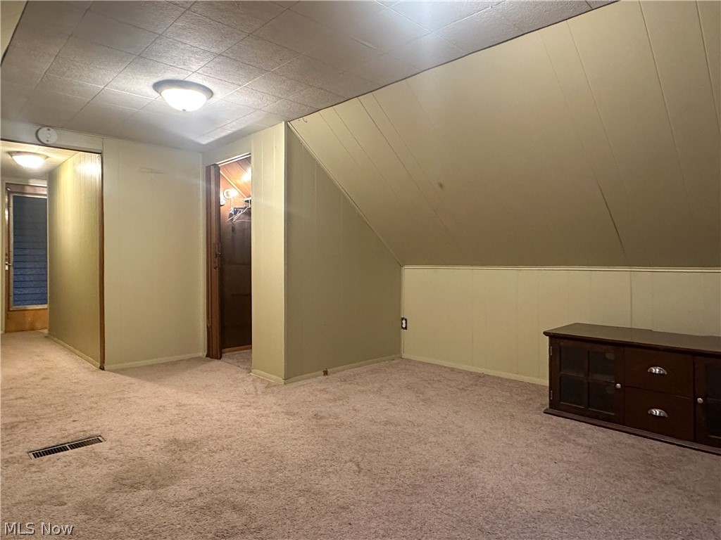 3824 Valacamp Avenue SE Warren OH 44484