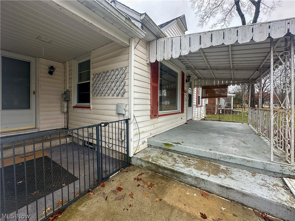 3824 Valacamp Avenue SE Warren OH 44484