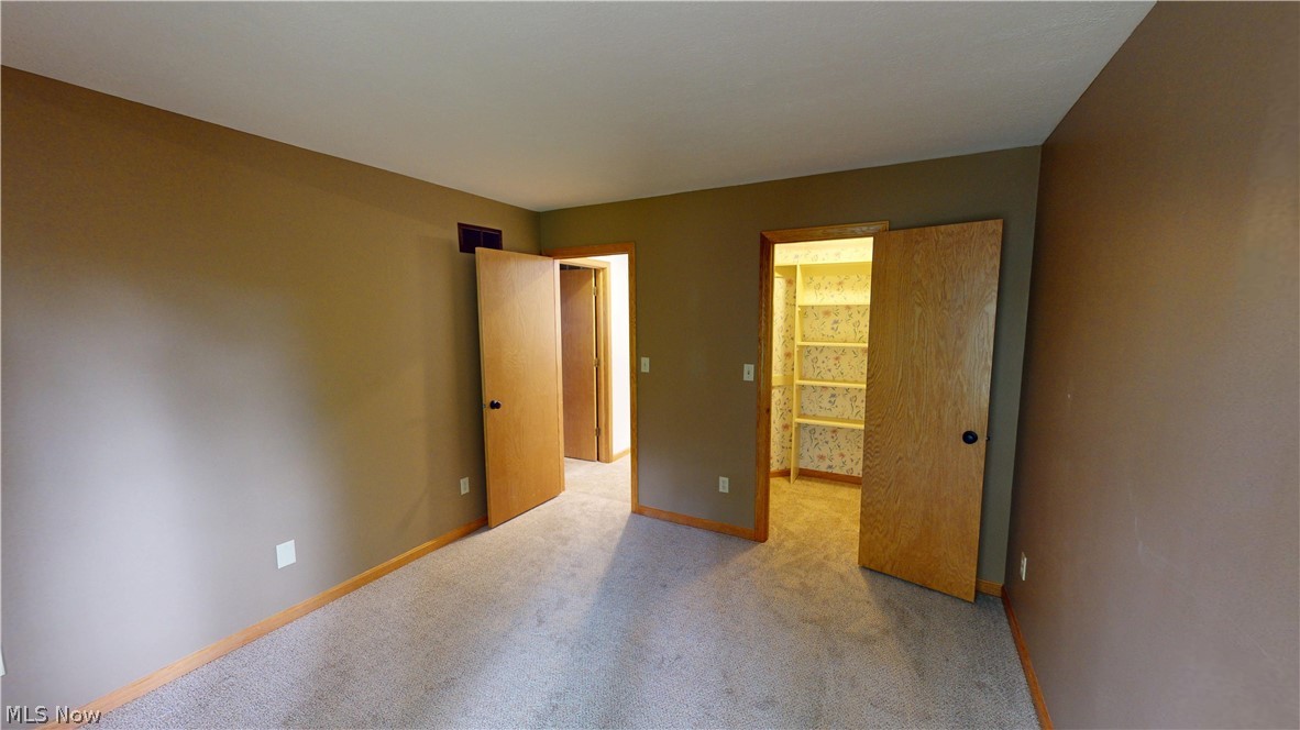 3464 Hunters Stow OH 44224