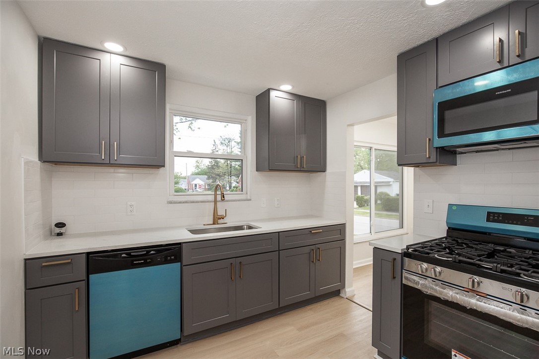 3896 Strandhill Road Cleveland OH 44128