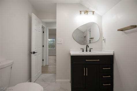 3896 Strandhill Road Cleveland OH 44128