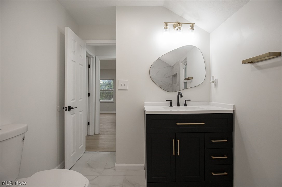 3896 Strandhill Road Cleveland OH 44128
