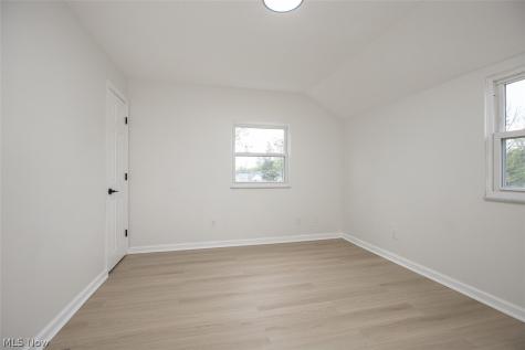 3896 Strandhill Road Cleveland OH 44128