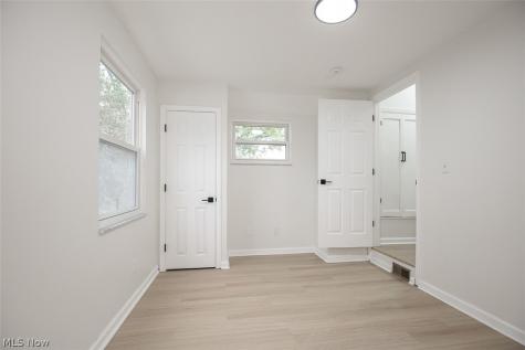 3896 Strandhill Road Cleveland OH 44128