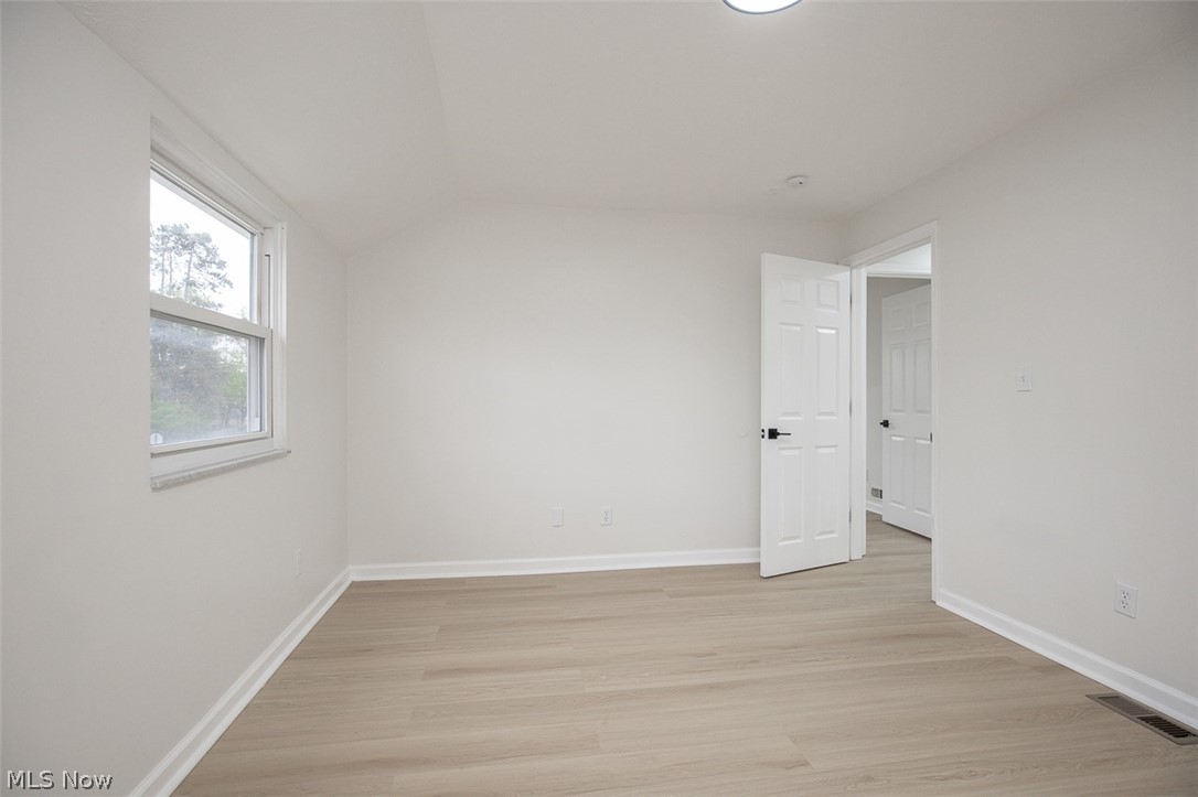 3896 Strandhill Road Cleveland OH 44128