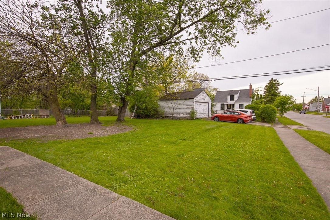 3896 Strandhill Road Cleveland OH 44128