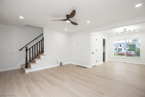 3896 Strandhill Road Cleveland OH 44128