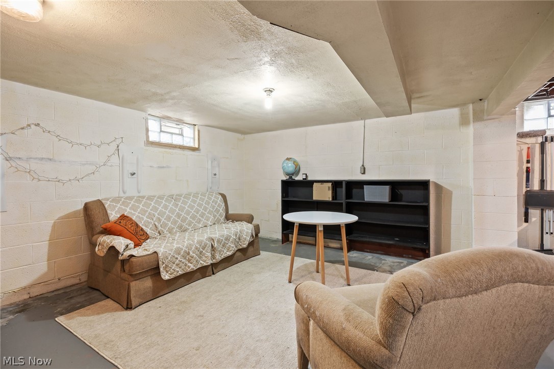 1506 New Hampshire Avenue Lorain OH 44052