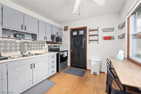 1506 New Hampshire Avenue Lorain OH 44052
