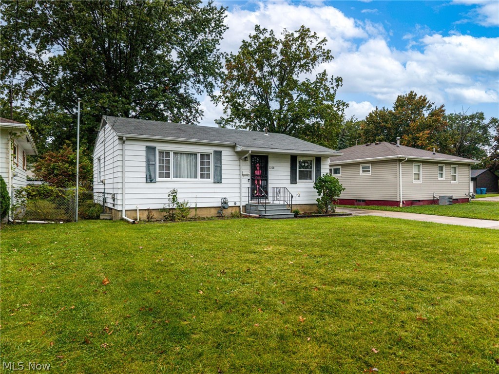 1506 New Hampshire Avenue Lorain OH 44052