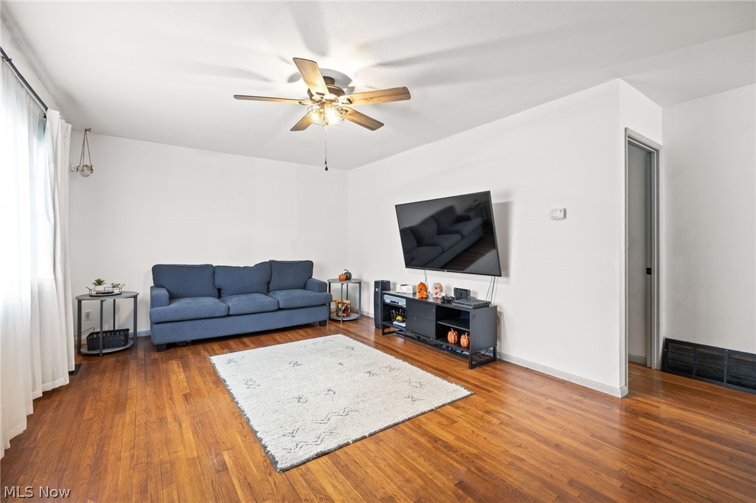 1506 New Hampshire Avenue Lorain OH 44052