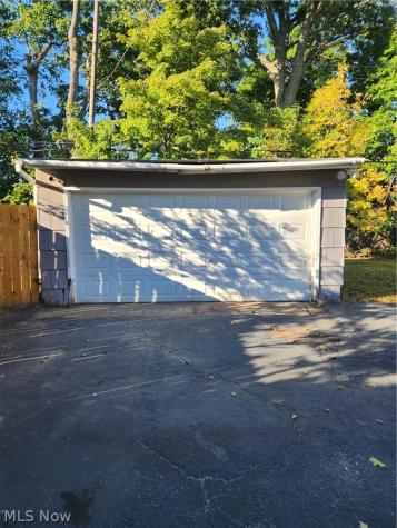 3323 Dellwood Road Cleveland Heights OH 44118