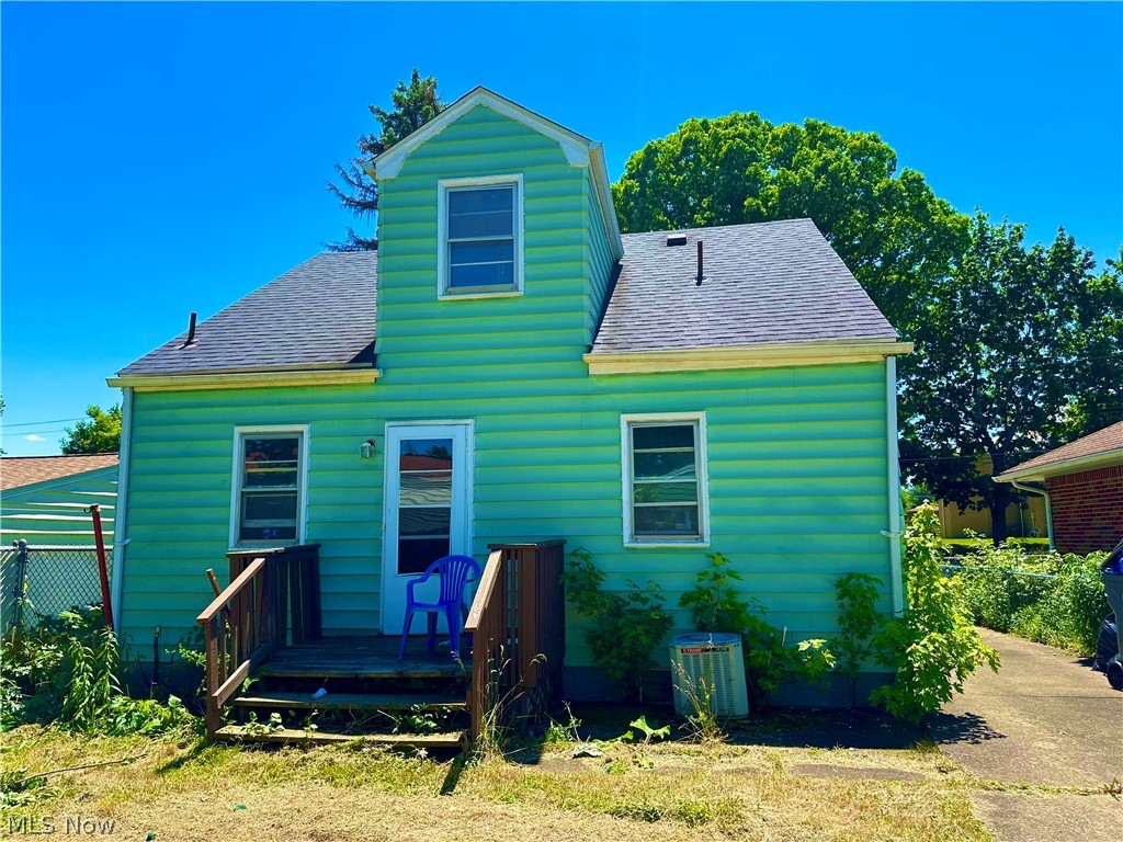 722 Miller Street Youngstown OH 44502
