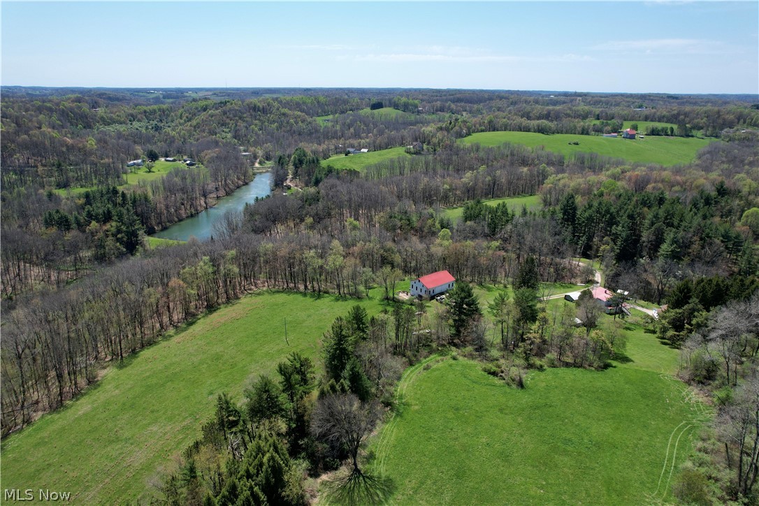 4101 Peace Road SE Carrollton OH 44615