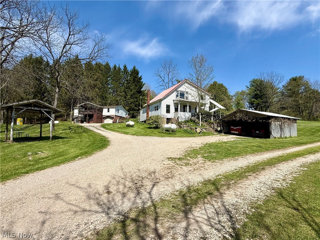 4101 Peace Road SE Carrollton OH 44615
