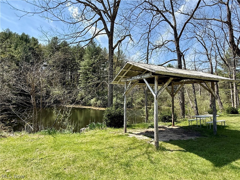 4101 Peace Road SE Carrollton OH 44615