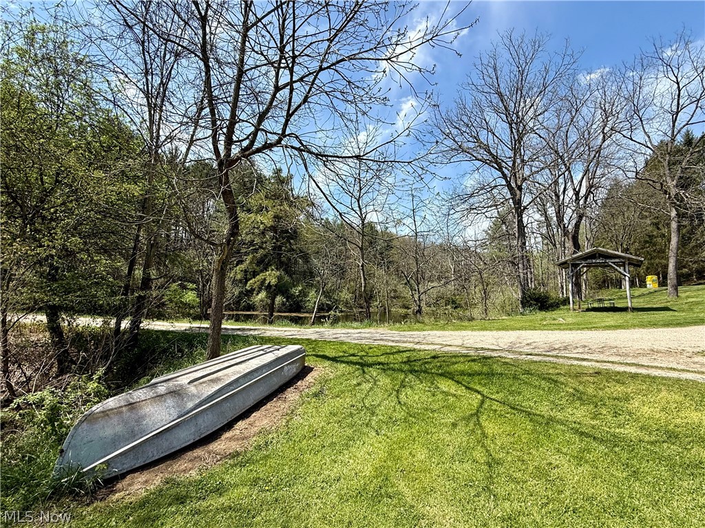 4101 Peace Road SE Carrollton OH 44615