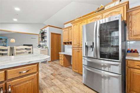 227 E Easton Road Creston OH 44217