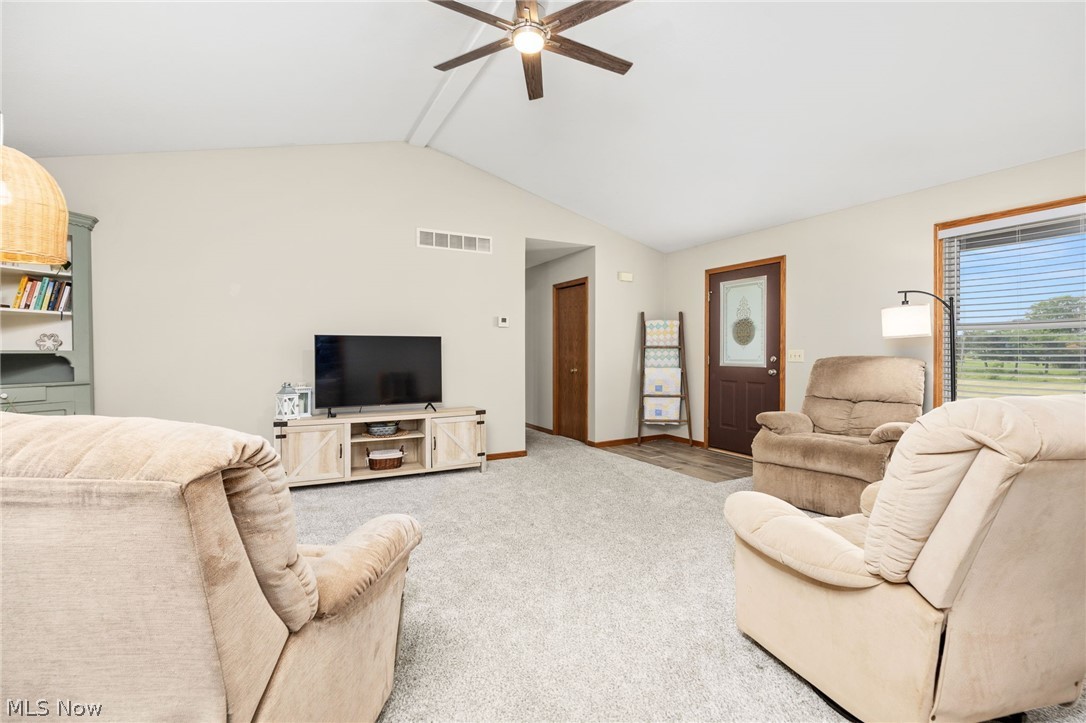 227 E Easton Road Creston OH 44217