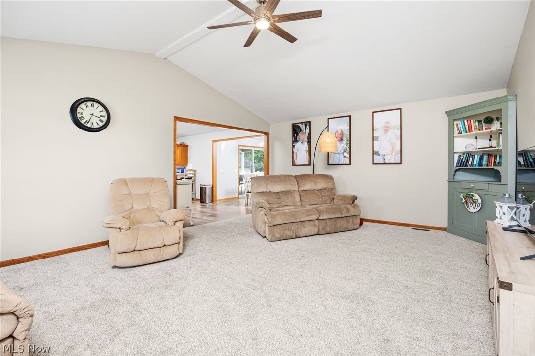 227 E Easton Road Creston OH 44217