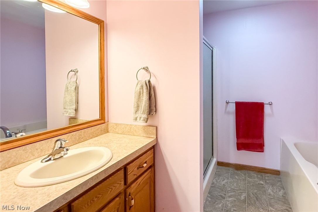 227 E Easton Road Creston OH 44217
