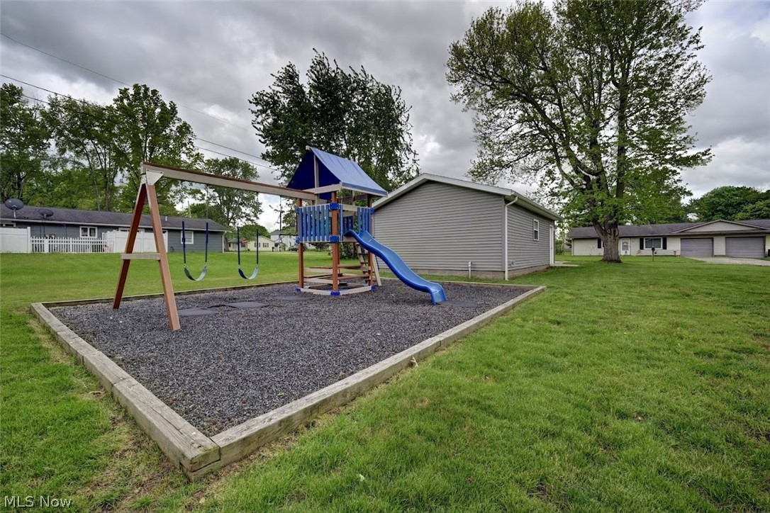 456 Wilson Street NE Bolivar OH 44612