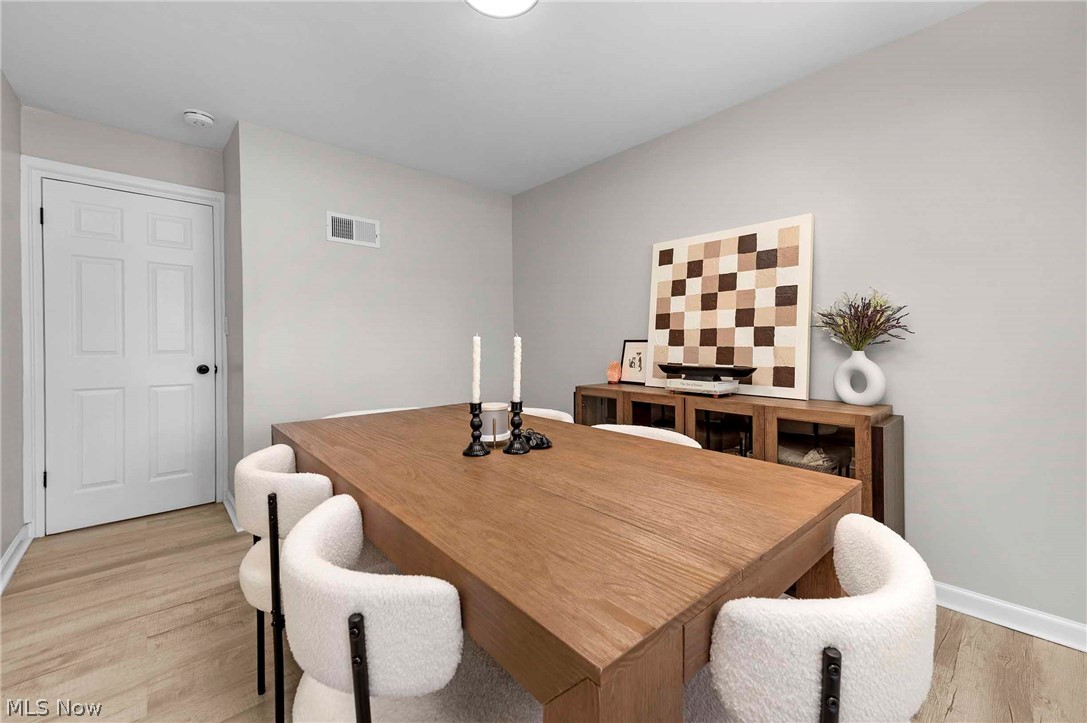6185 Ridgebury Boulevard Mayfield OH 44124