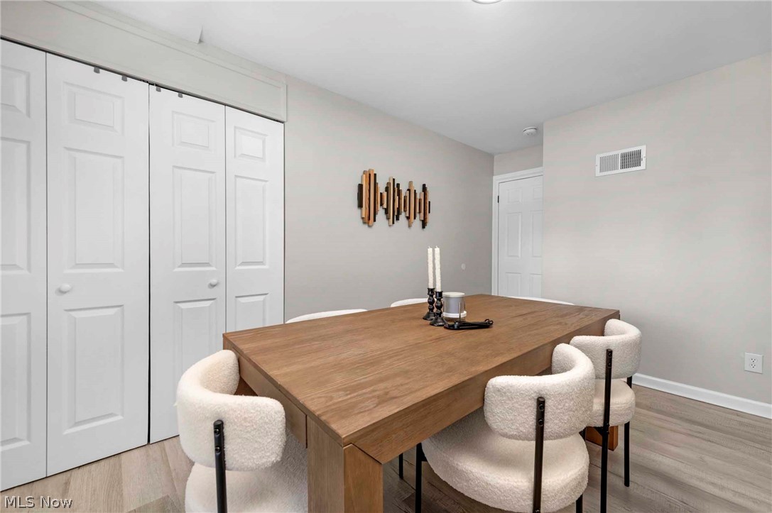 6185 Ridgebury Boulevard Mayfield OH 44124