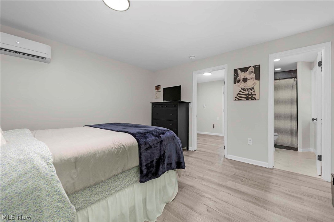 6185 Ridgebury Boulevard Mayfield OH 44124