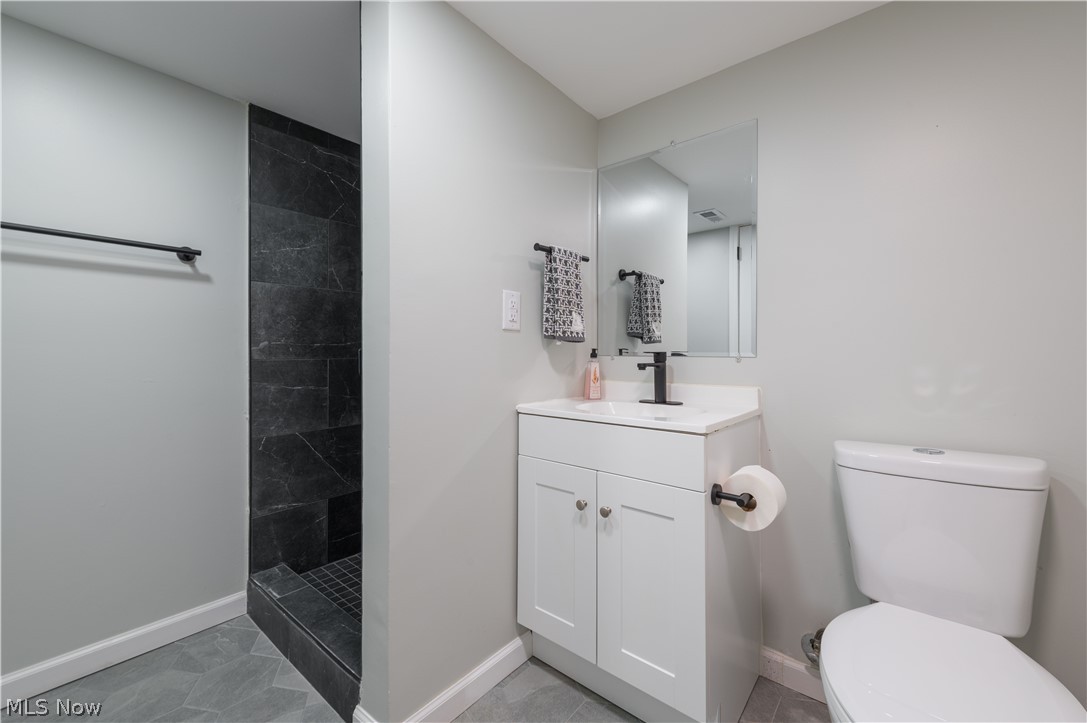 6185 Ridgebury Boulevard Mayfield OH 44124