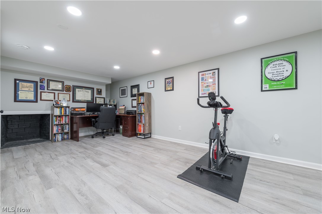 6185 Ridgebury Boulevard Mayfield OH 44124