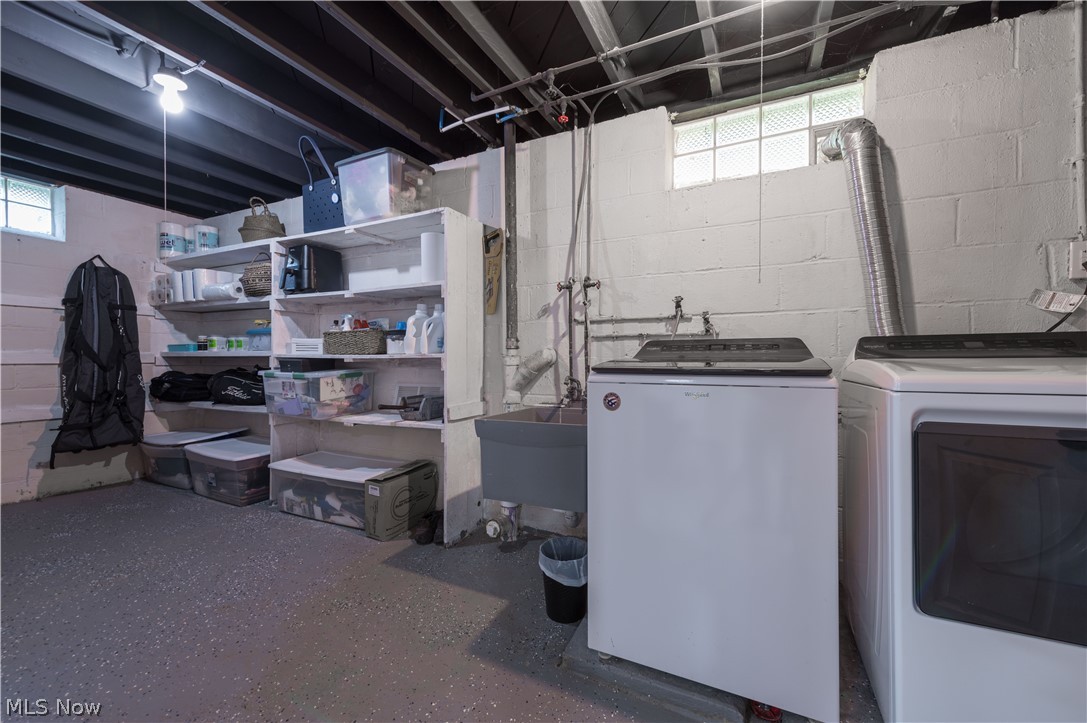 6185 Ridgebury Boulevard Mayfield OH 44124