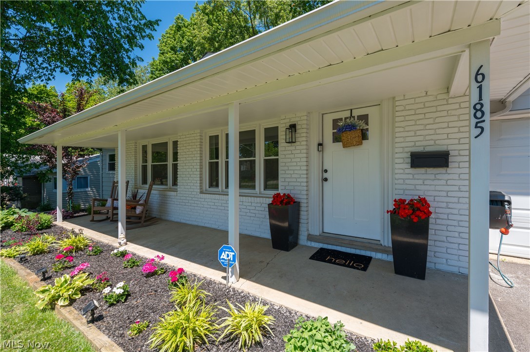 6185 Ridgebury Boulevard Mayfield OH 44124
