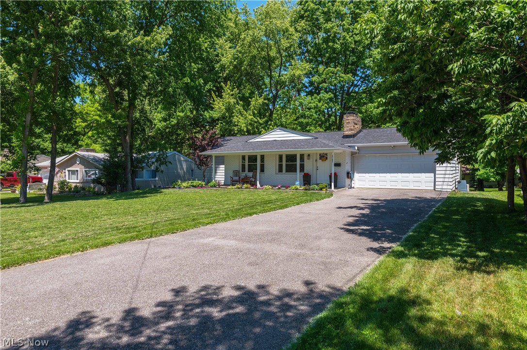 6185 Ridgebury Boulevard Mayfield OH 44124