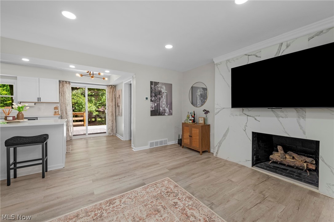 6185 Ridgebury Boulevard Mayfield OH 44124