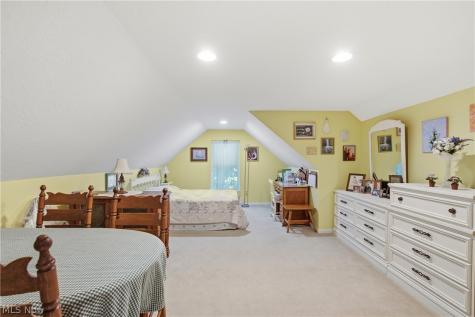 111 Cliffside Drive Wakeman OH 44889