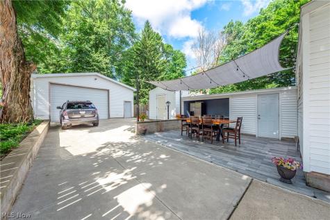 3809 Revere Court Cleveland OH 44109