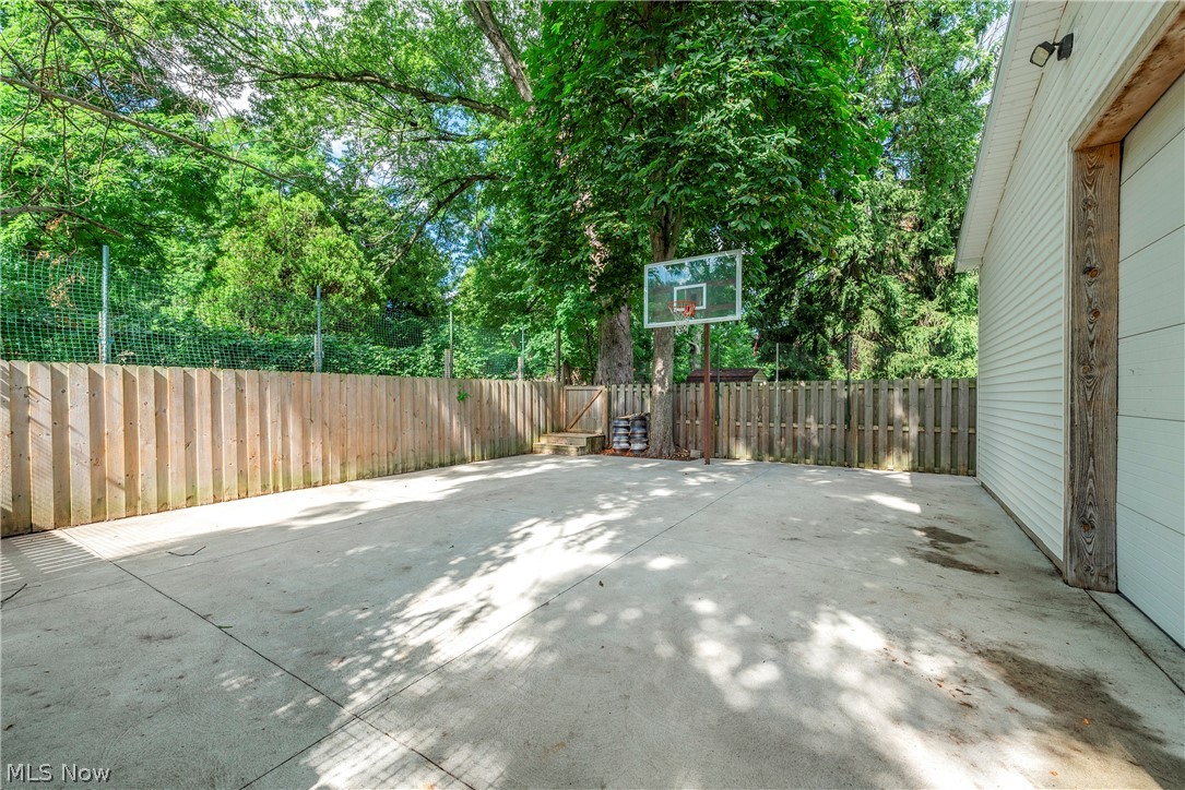 3809 Revere Court Cleveland OH 44109