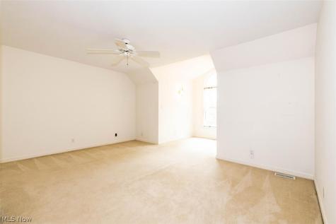 13905 Aquilla Road Burton OH 44021