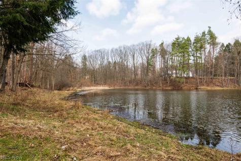 13905 Aquilla Road Burton OH 44021