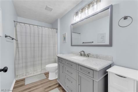 9026 Huxley Lane Olmsted Twp OH 44138