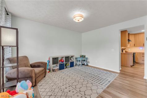 9026 Huxley Lane Olmsted Twp OH 44138