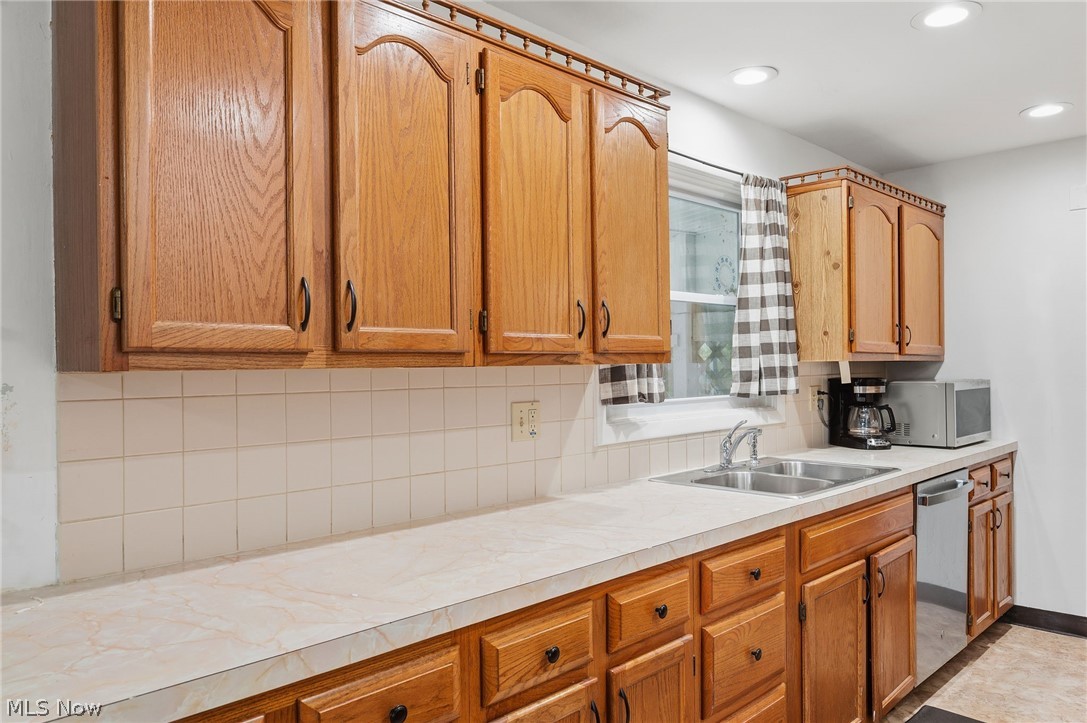 1524 Bancroft Street Cuyahoga Falls OH 44221