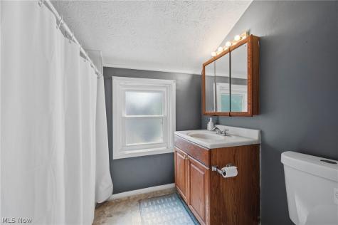 1524 Bancroft Street Cuyahoga Falls OH 44221