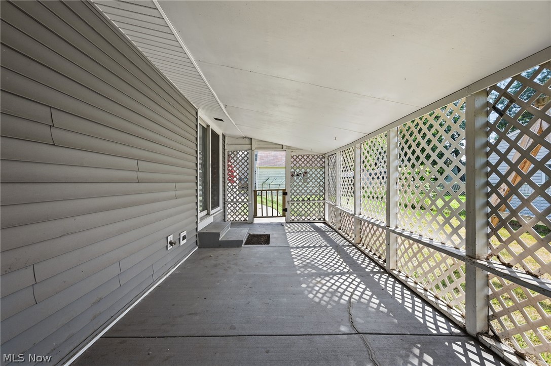 1524 Bancroft Street Cuyahoga Falls OH 44221